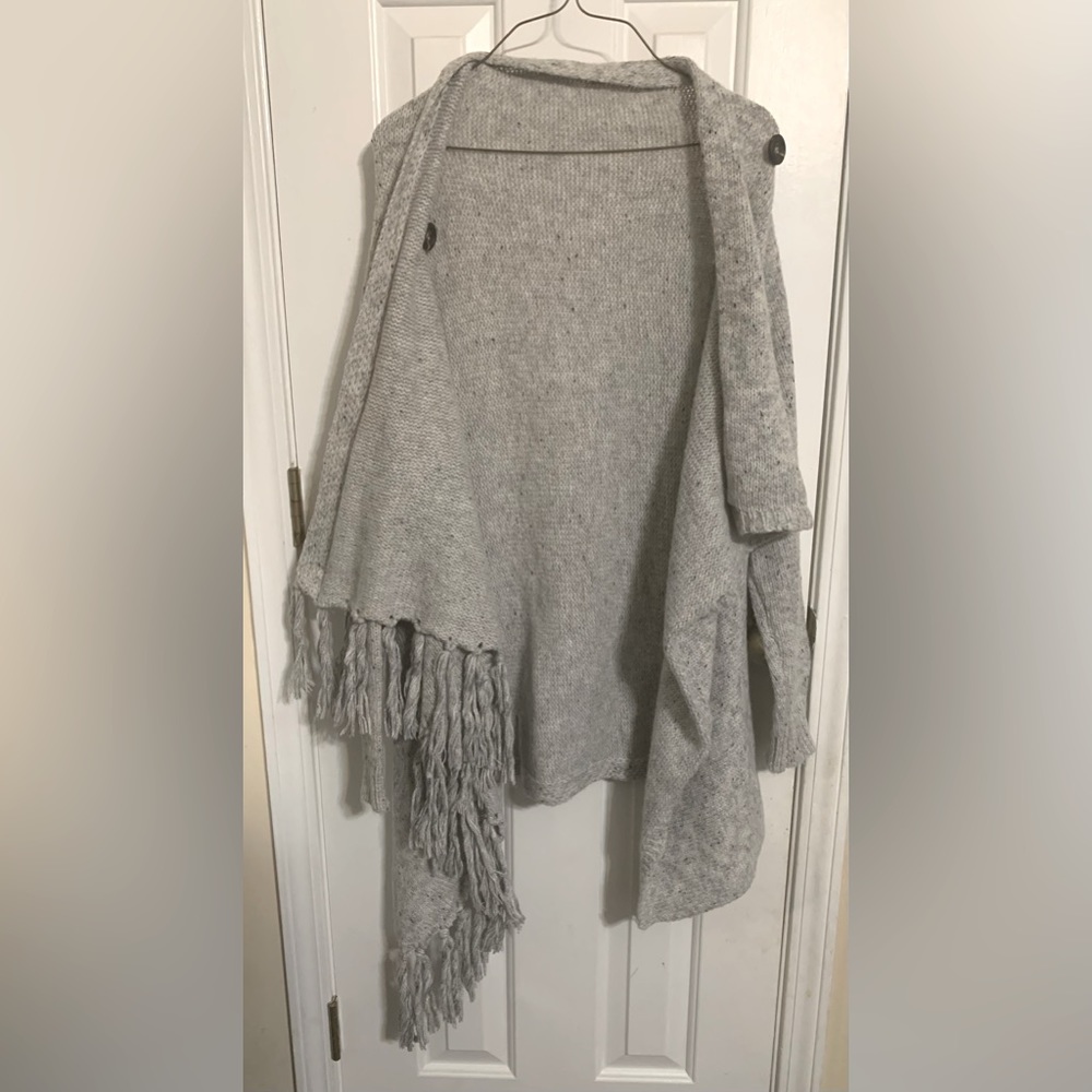 Cardigan - Picture 2 of 4